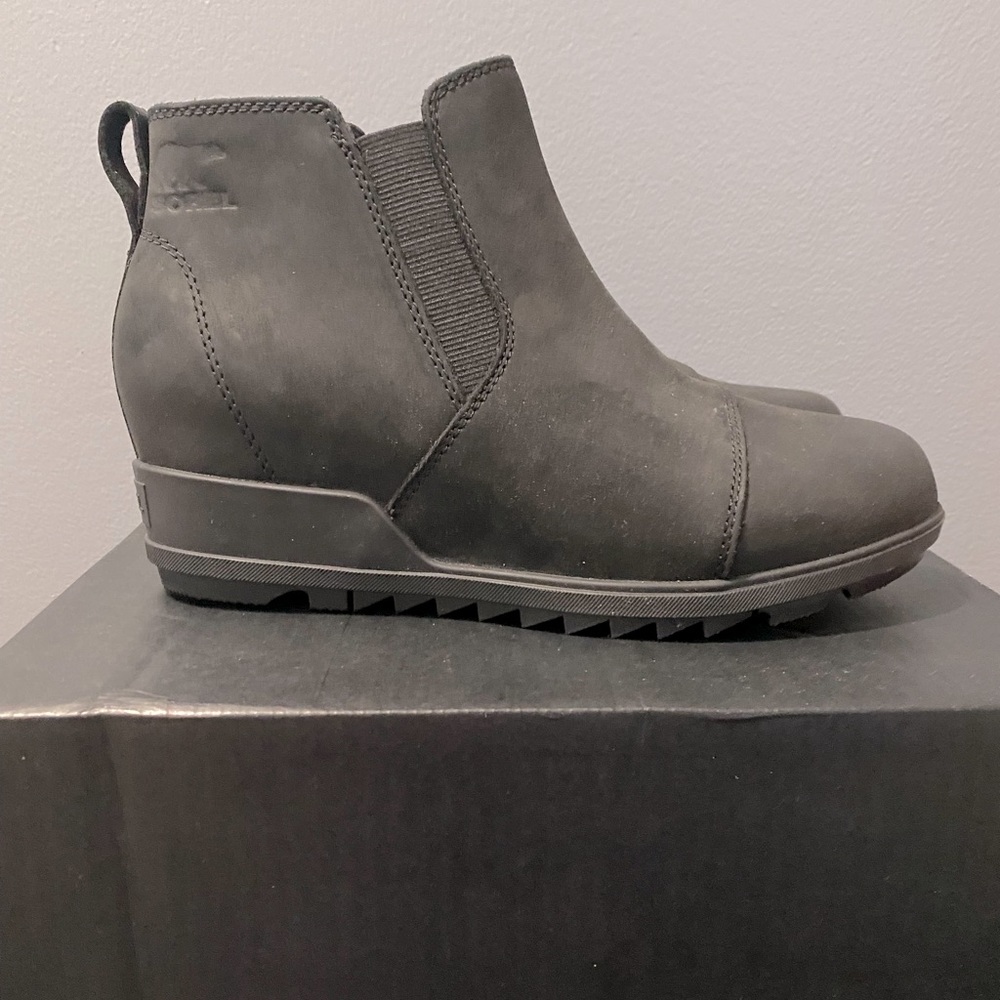 NWT Sorel Evie Pull On Bootie